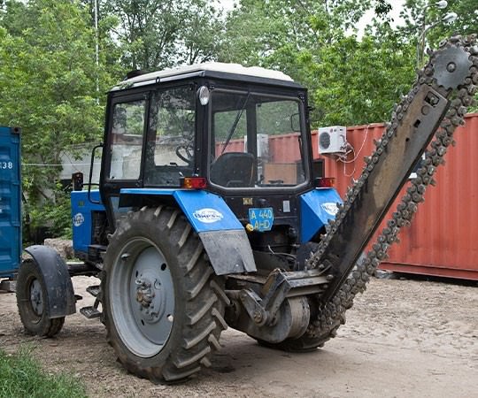 Траншеекопатель в аренду в Глазове и  Удмуртской Республике
