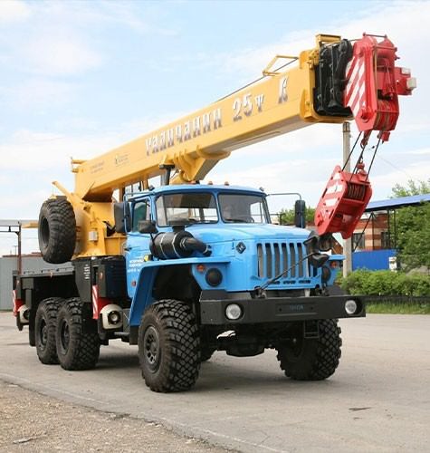 Возможности короткобазных кранов в Глазове